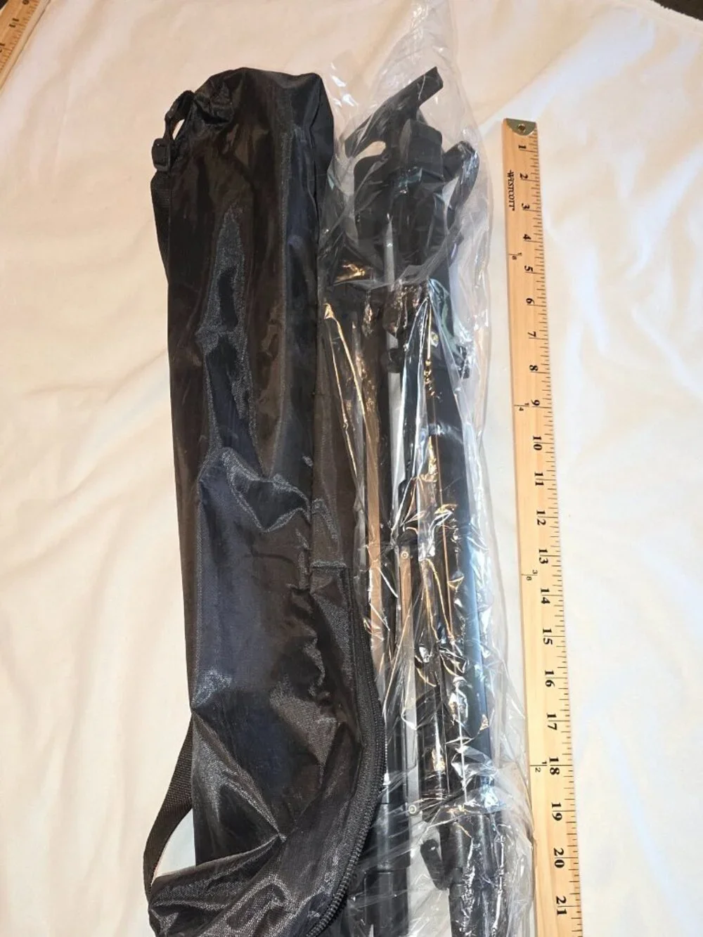 Portable Tripod w Case Foldable Cell Phone Vlogger Camera Accessory Photos